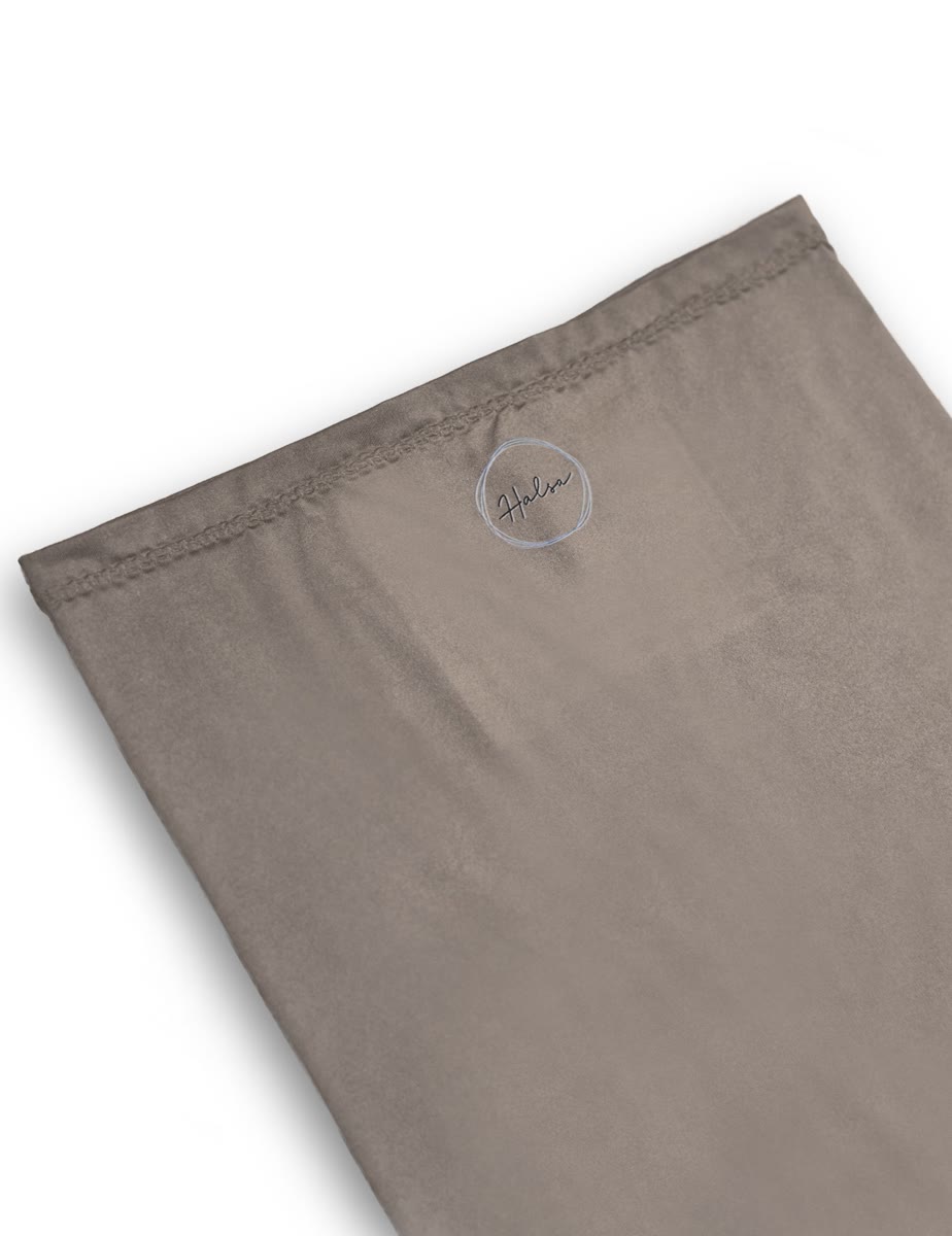 Halsa EMF blocking gaiter flat lay - lightweight and packable